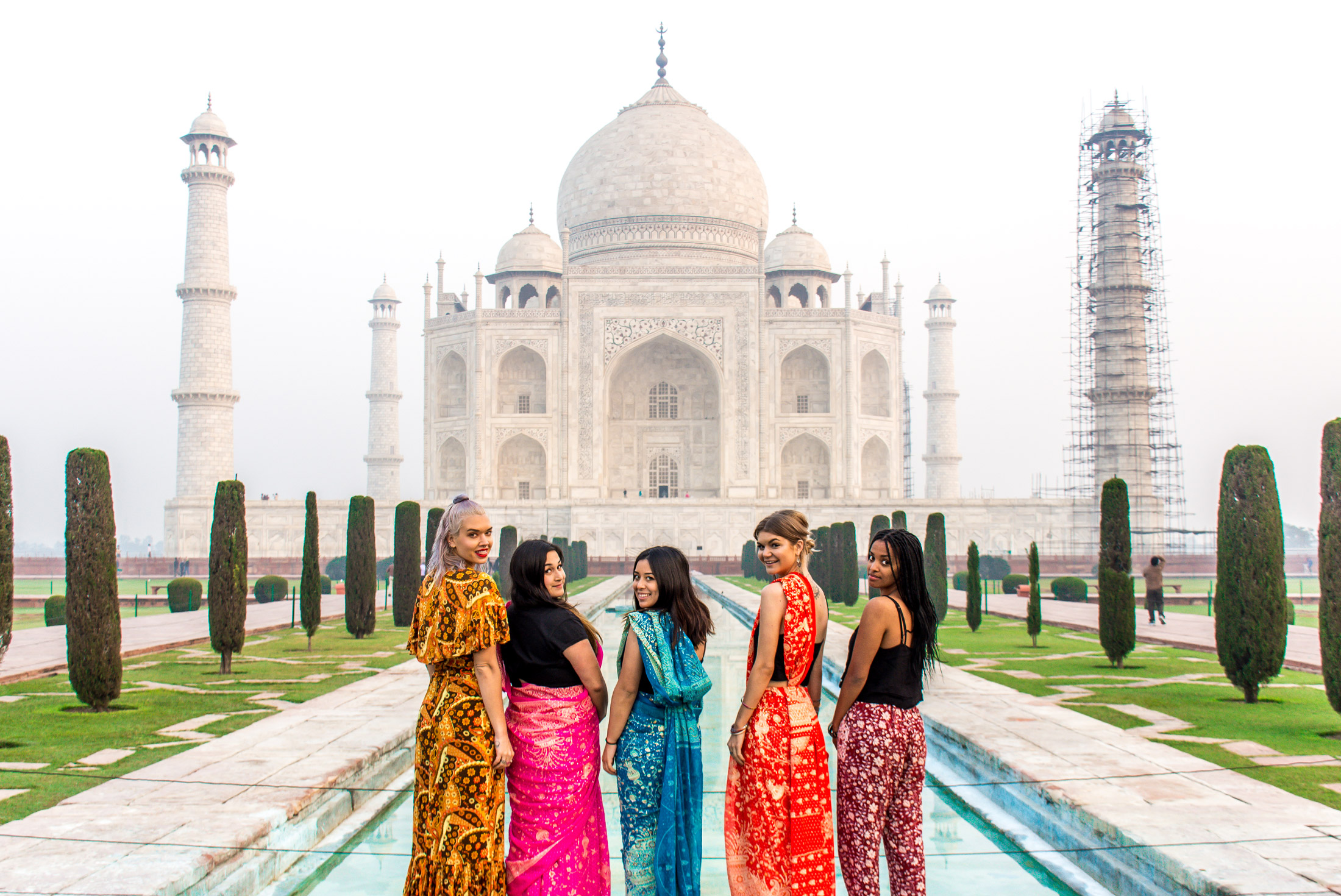 GIRK_india_agra_taj-mahal_passengers