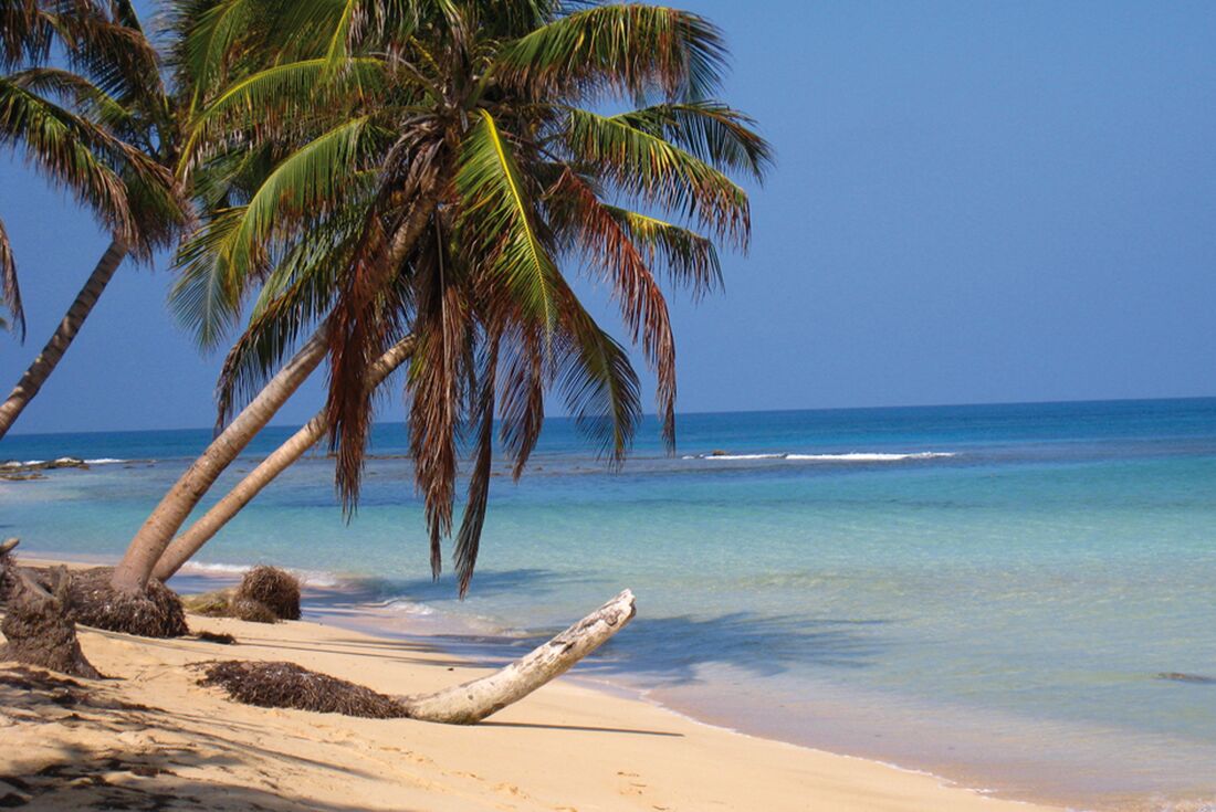 Sunny day on Costa Rican beach