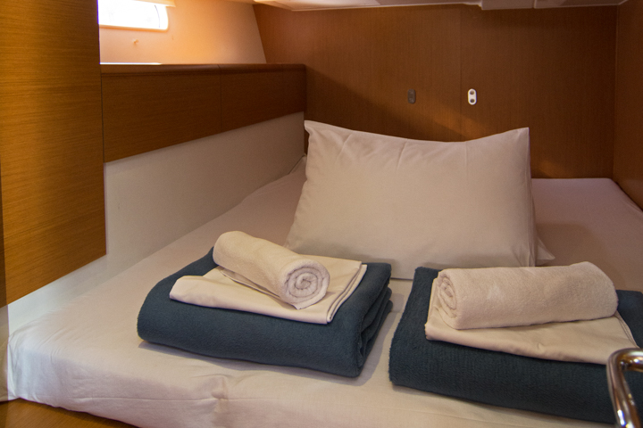 Omega Kiss bunk with bed