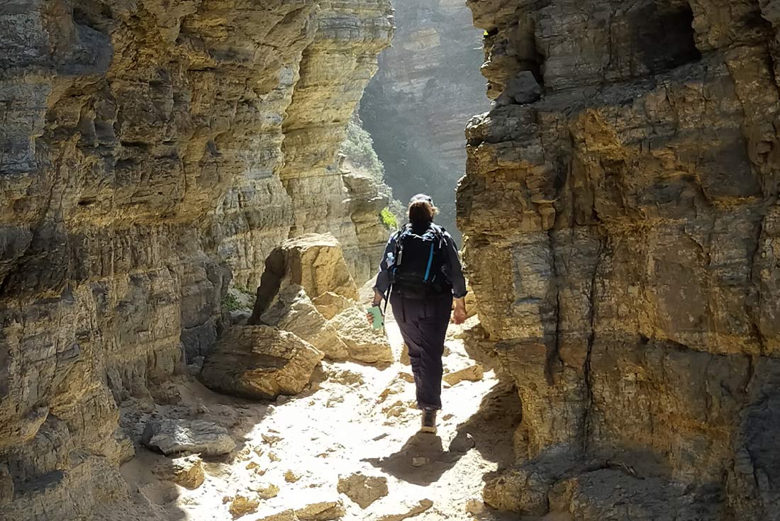Walking along Cape Queen Elizabeth, Bruny Island, Tasmania